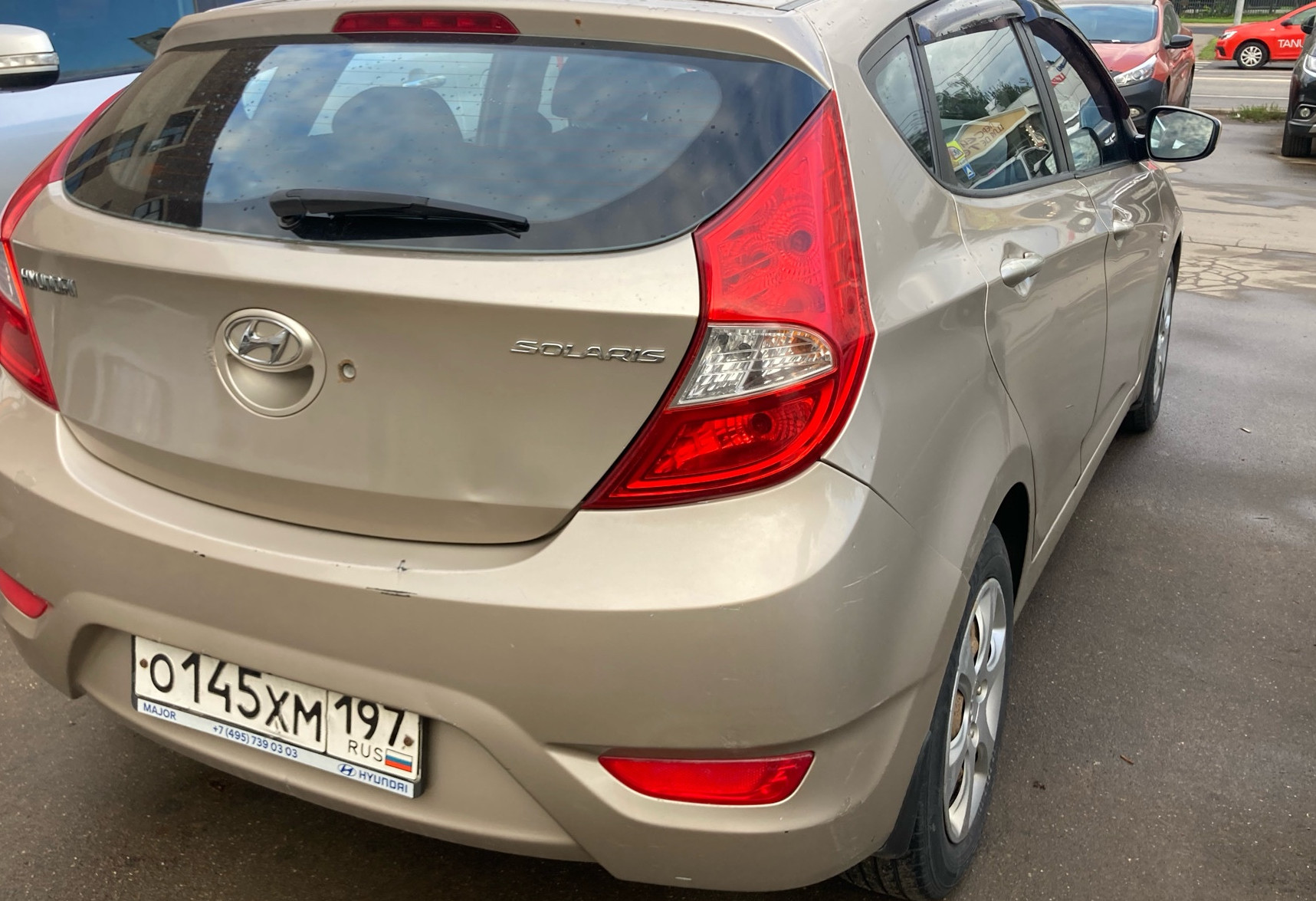 Аренда hyundai solaris эконом класса 2012 года в городе Москва Улица Старокачаловская от 1800 руб./сутки, передний привод, двигатель: бензин, ОСАГО (Мультидрайв), без водителя, недорого, вид 3 - RentRide