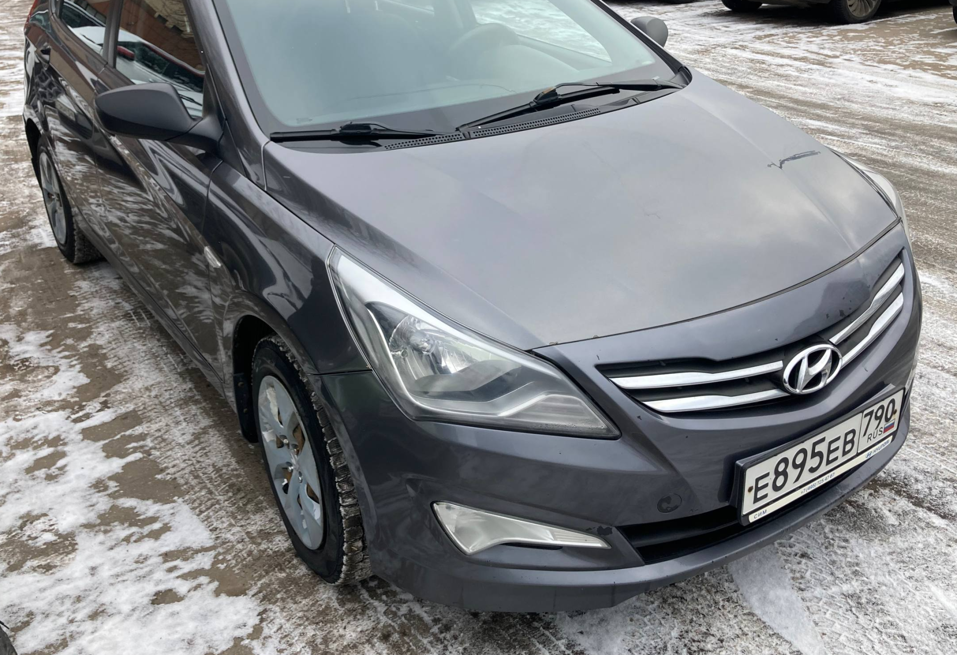 Аренда hyundai solaris эконом класса 2014 года в городе Москва Улица Старокачаловская от 1800 руб./сутки, передний привод, двигатель: бензин, ОСАГО (Мультидрайв), без водителя, недорого, вид 4 - RentRide