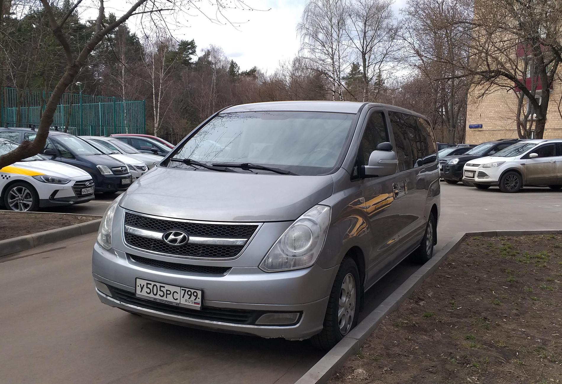 Hyundai H1\Grand Starex минивэн 2011