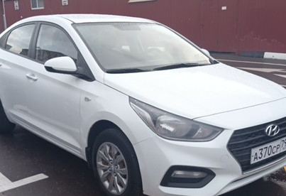 Аренда hyundai solaris эконом класса 2018 года в городе Москва Волгоградский проспект от 2240 руб./сутки, передний привод, двигатель: бензин, ОСАГО (Впишу в полис), без водителя, недорого, вид 3 - RentRide