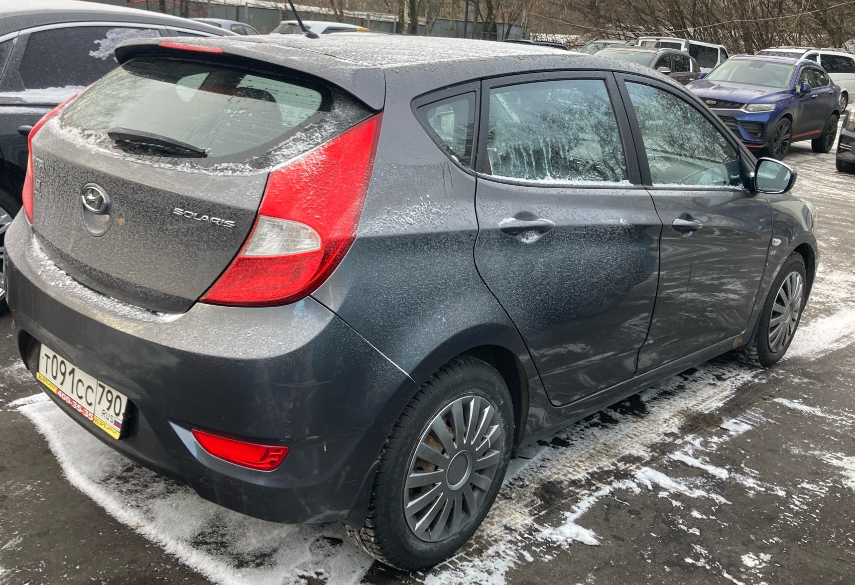 Аренда hyundai solaris эконом класса 2012 года в городе Москва Улица Старокачаловская от 1800 руб./сутки, передний привод, двигатель: бензин, объем 1591 литр, ОСАГО (Мультидрайв), без водителя, недорого, вид 3 - RentRide