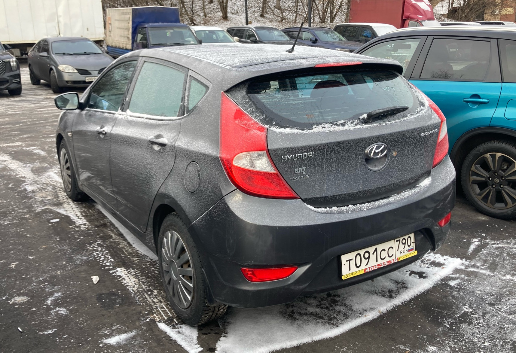 Аренда hyundai solaris эконом класса 2012 года в городе Москва Улица Старокачаловская от 1800 руб./сутки, передний привод, двигатель: бензин, объем 1591 литр, ОСАГО (Мультидрайв), без водителя, недорого, вид 4 - RentRide