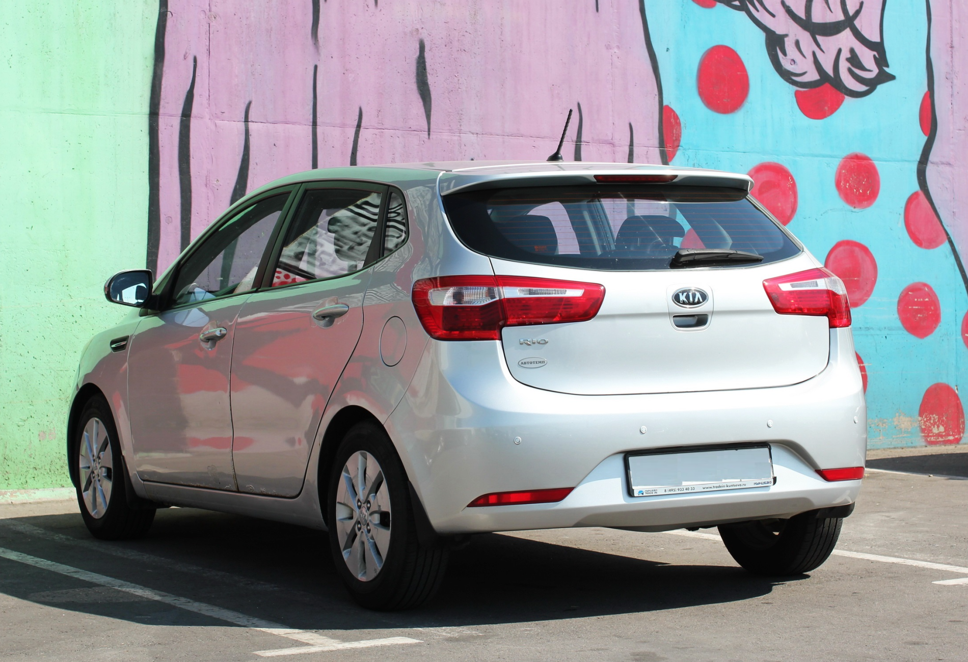 Аренда kia rio эконом класса 2012 года в городе Москва Улица Старокачаловская от 1500 руб./сутки, передний привод, двигатель: бензин, ОСАГО (Мультидрайв), без водителя, недорого, вид 11 - RentRide