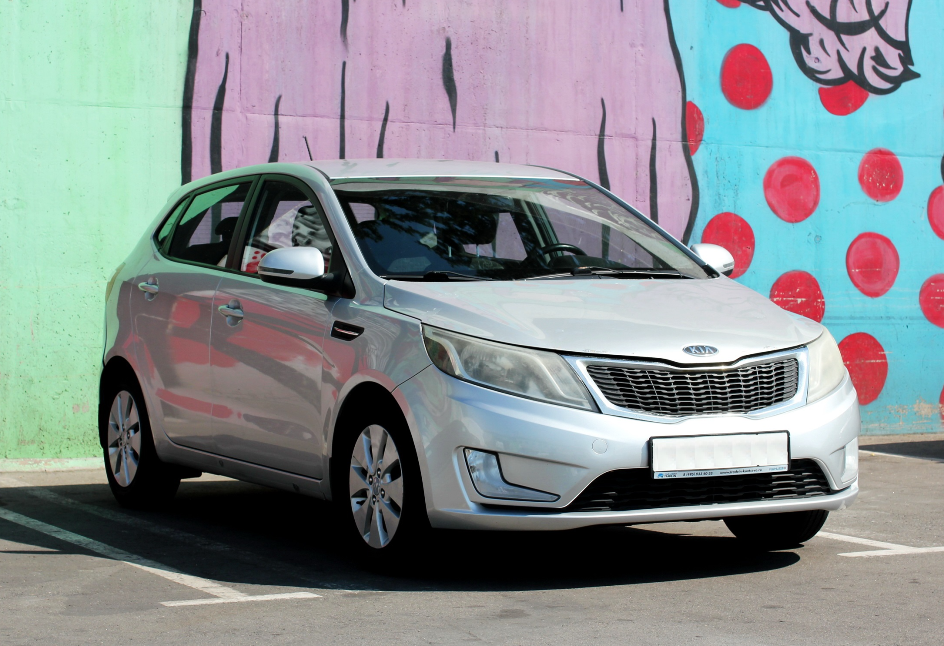 Аренда kia rio эконом класса 2012 года в городе Москва Улица Старокачаловская от 1500 руб./сутки, передний привод, двигатель: бензин, ОСАГО (Мультидрайв), без водителя, недорого, вид 9 - RentRide