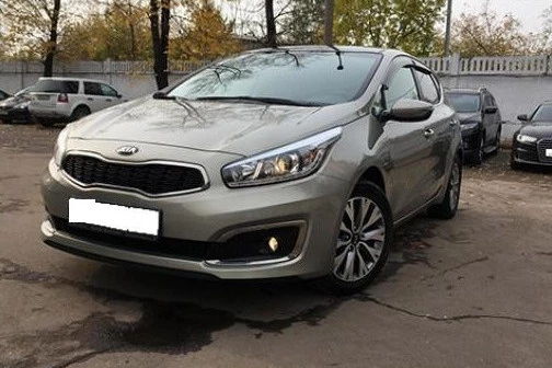 Прокат авто kia ceed стандарт класса 2015 года в городе Москва Волгоградский проспект от 3360 руб./сутки, передний привод, двигатель: бензин, объем 1.6 литров, ОСАГО (Мультидрайв), без водителя, недорого - RentRide