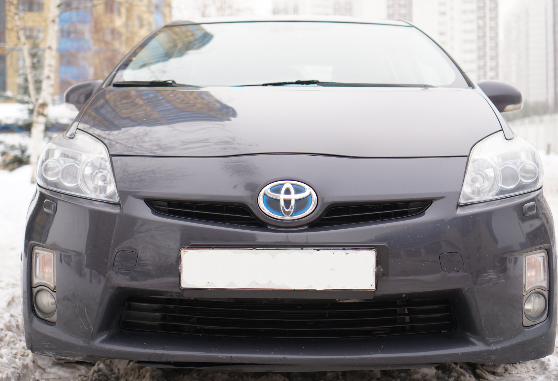 Аренда toyota prius эконом класса 2010 года в городе Москва Строгино от 2400 руб./сутки, передний привод, двигатель: гибрид, объем 1.8 литров, ОСАГО (Мультидрайв), без водителя, недорого, вид 5 - RentRide