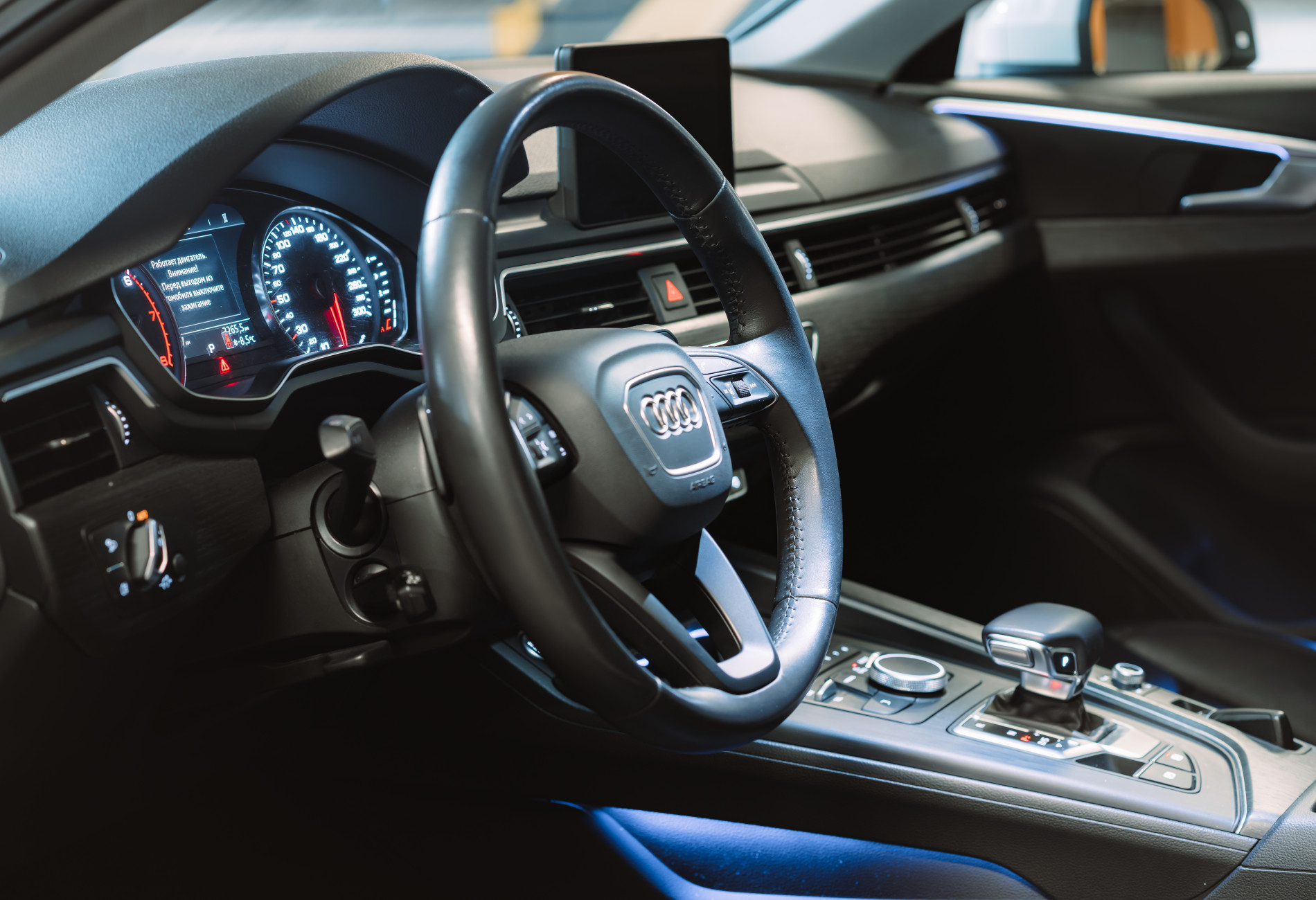 Audi A4 седан 2019