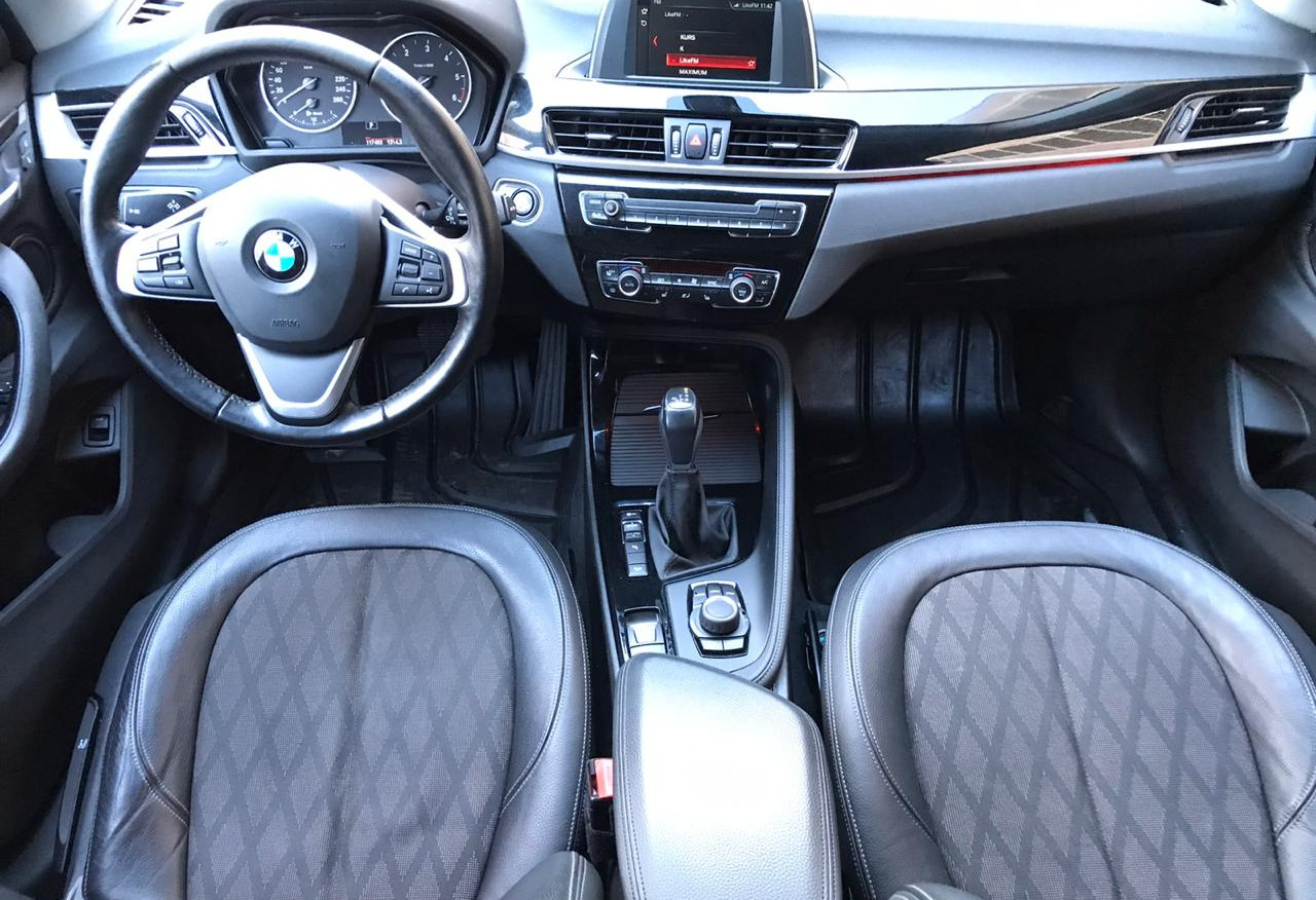 BMW X1 внедорожник 2017