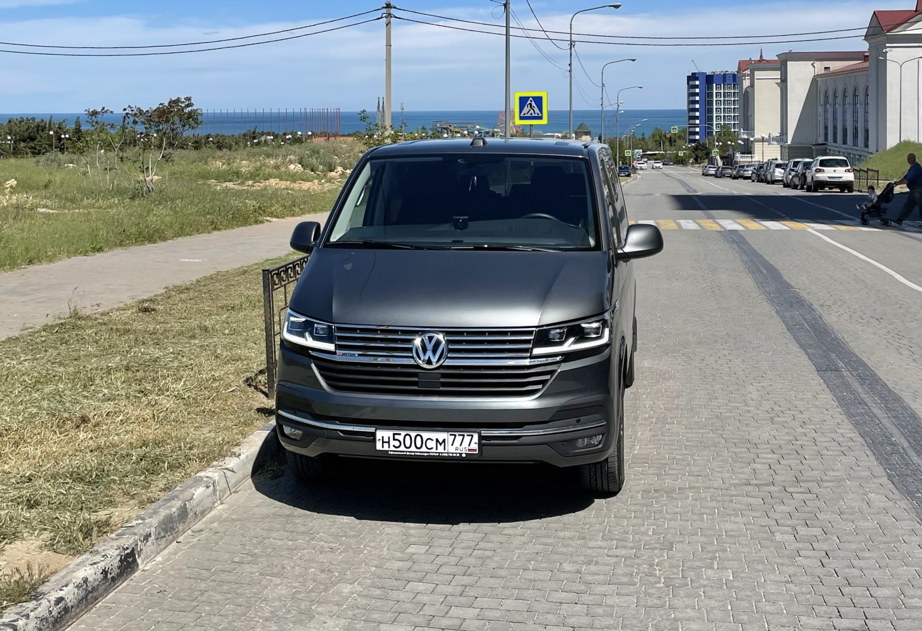 Volkswagen Multivan минивэн 2020
