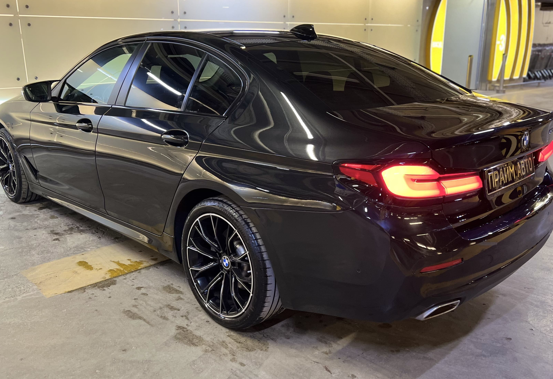 BMW 5 серии седан 2021