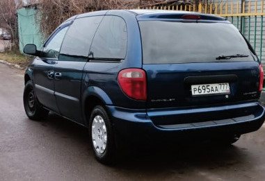 Аренда chrysler grand-voyager 2002 года в городе Москва Люблино от 2000 руб./сутки, передний привод, двигатель: бензин, объем 2.4 литра, ОСАГО (Мультидрайв), без водителя, недорого, вид 2 - RentRide