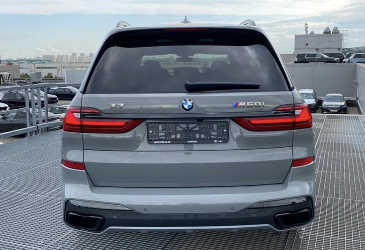 BMW X7 внедорожник 2021
