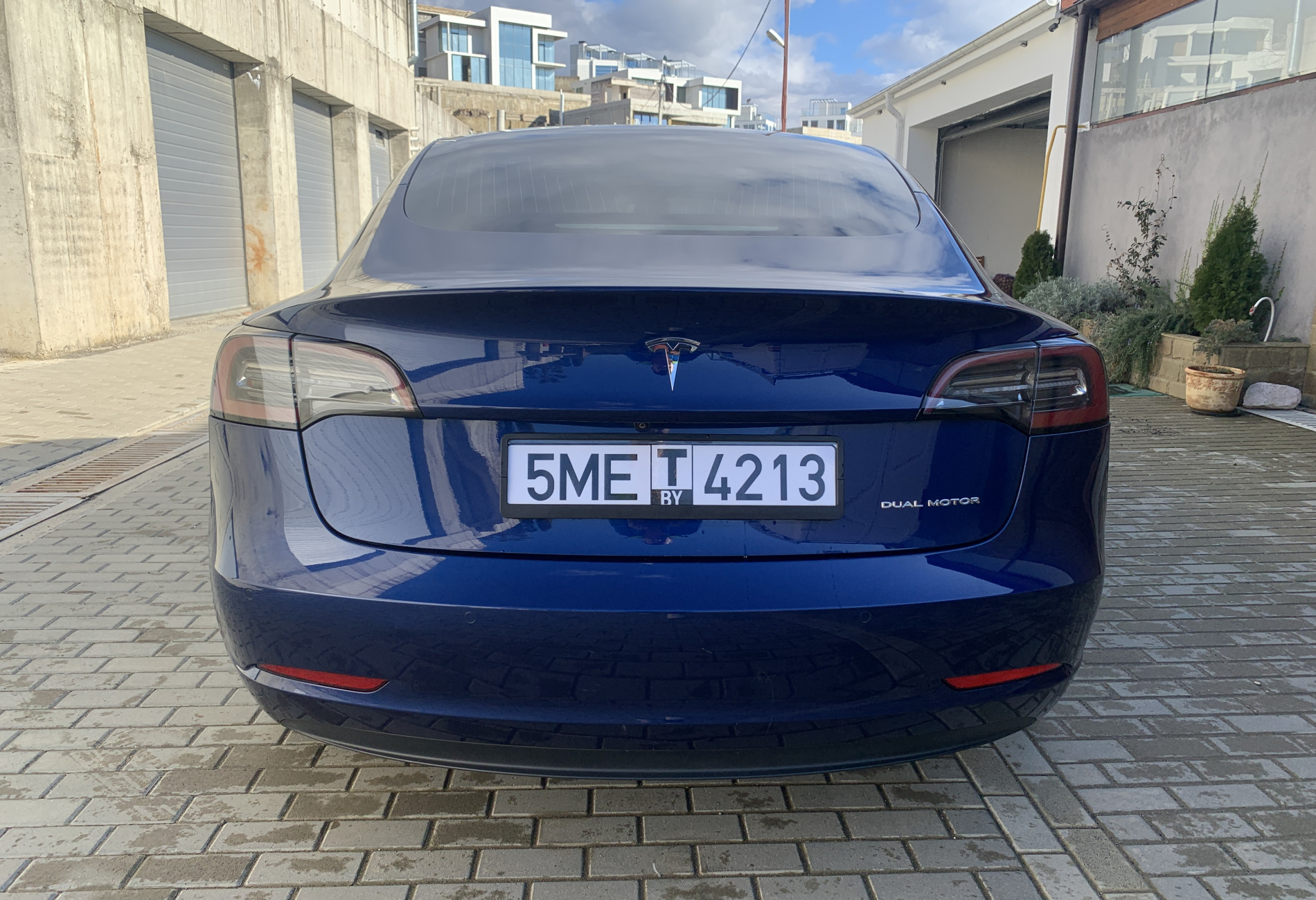 Tesla Model 3 хэтчбек 2019