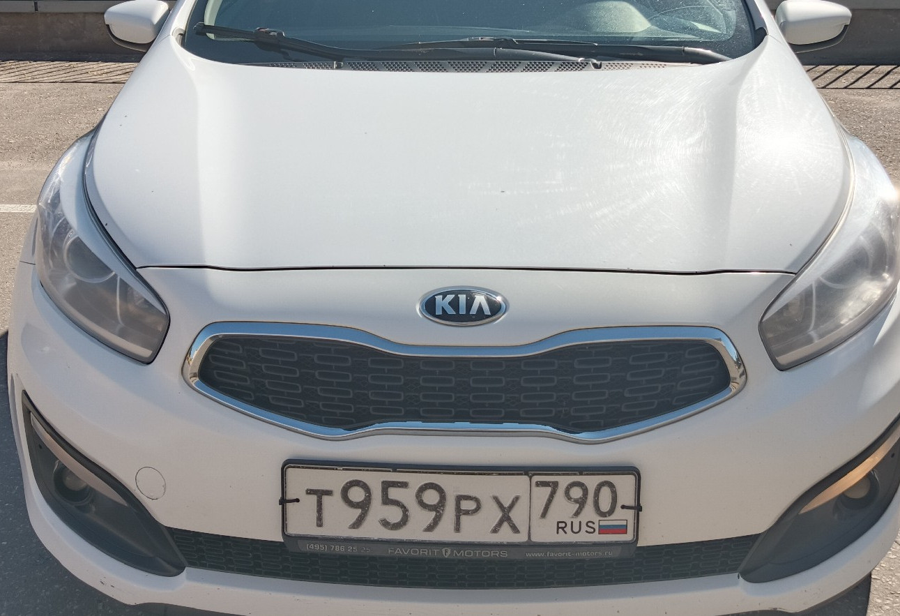 Аренда kia ceed 2018 года в городе Москва от 2720 руб./сутки, передний привод, двигатель: бензин, объем 1.6 литров, ОСАГО (Мультидрайв), без водителя, недорого, вид 2 - RentRide