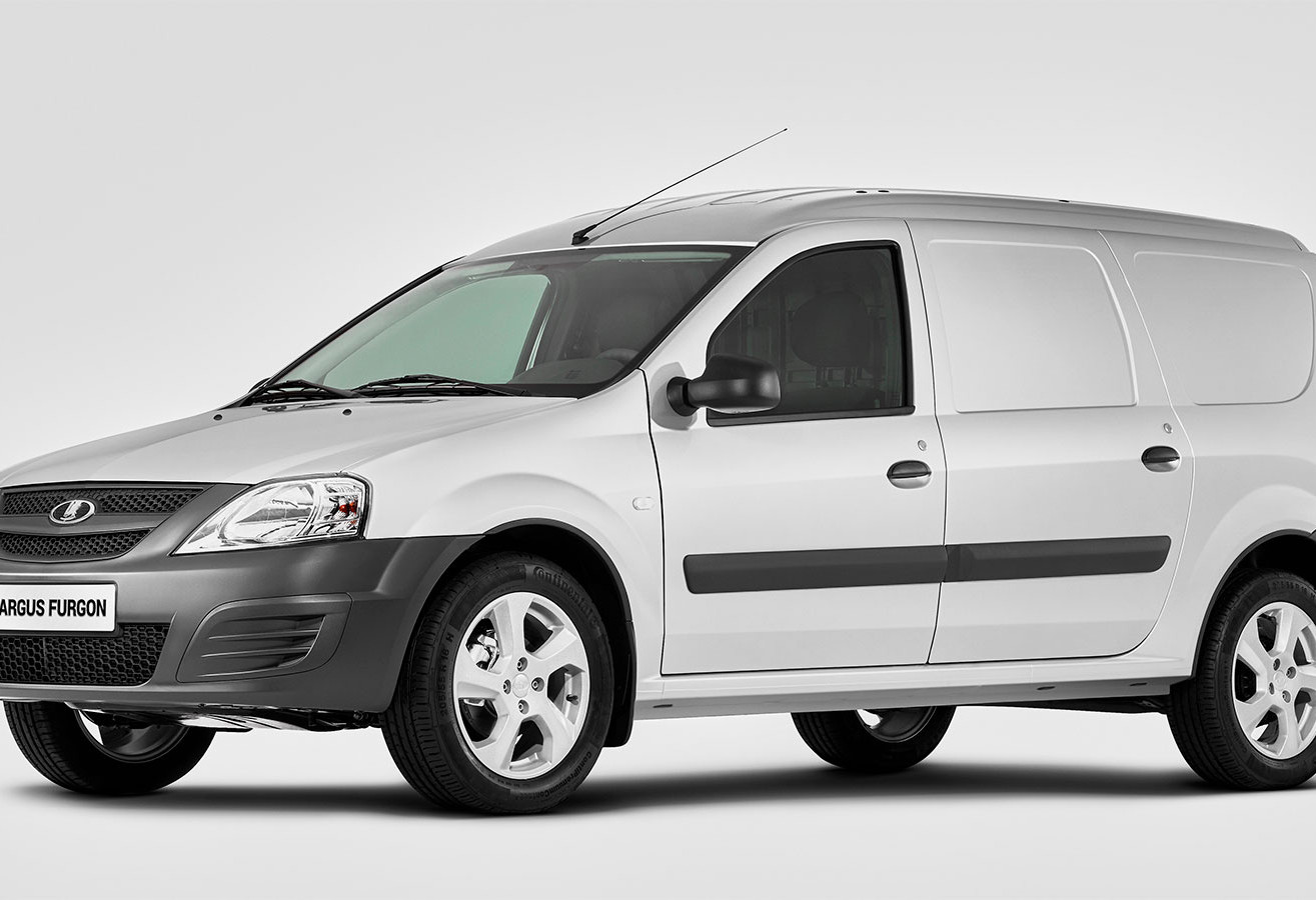 Аренда lada largus-furgon эконом класса 2013 года в городе Москва от 2499 руб./сутки, передний привод, двигатель: бензин, объем 1.6 литров, ОСАГО (Мультидрайв), без водителя, недорого - RentRide