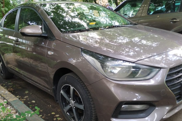 Прокат авто hyundai solaris эконом класса 2019 года в городе Москва Коломенская от 2800 руб./сутки, передний привод, двигатель: бензин, объем 1.6 литров, ОСАГО (Мультидрайв), без водителя, недорого - RentRide