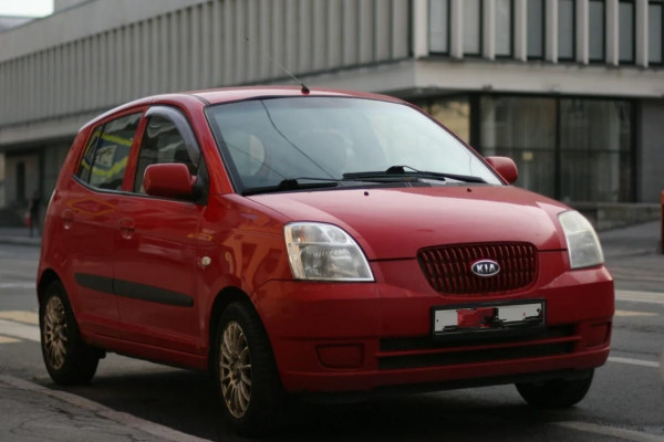 Прокат авто kia picanto эконом класса 2007 года в городе Москва Беляево от 1300 руб./сутки, передний привод, двигатель: бензин, ОСАГО (Мультидрайв), без водителя, недорого - RentRide
