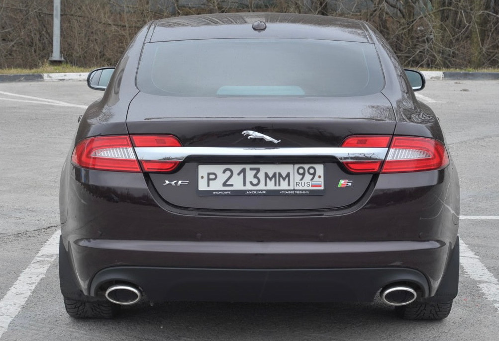 Аренда jaguar xf бизнес класса 2012 года в городе Москва Орехово от 5272 руб./сутки, задний привод, двигатель: дизель, объем 3 литра, ОСАГО (Впишу в полис), без водителя, недорого, вид 5 - RentRide
