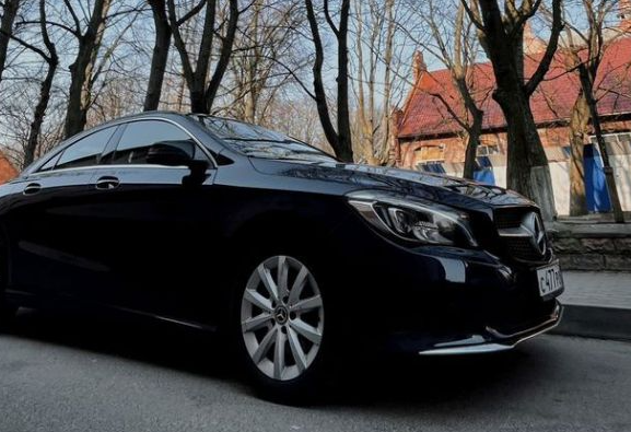 Аренда mercedes-benz cla бизнес класса 2018 года в городе Москва от 5272 руб./сутки, передний привод, двигатель: бензин, объем 1300 литров, ОСАГО (Мультидрайв), без водителя, недорого, вид 2 - RentRide
