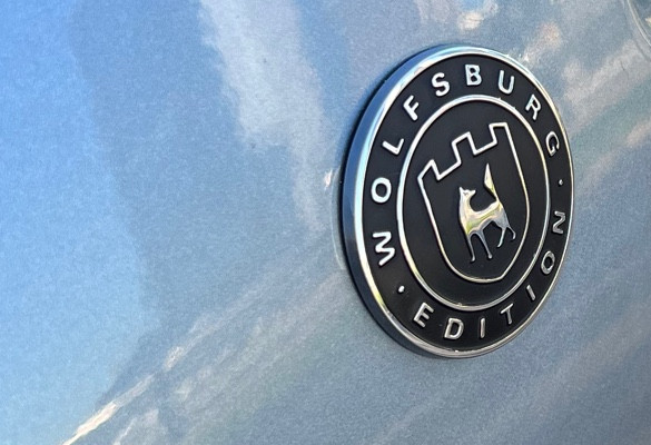 Аренда volkswagen beetle бизнес класса 2018 года в городе Москва Планерная от 8000 руб./сутки, передний привод, двигатель: бензин, объем 2 литра, ОСАГО (Впишу в полис), без водителя, недорого, вид 7 - RentRide