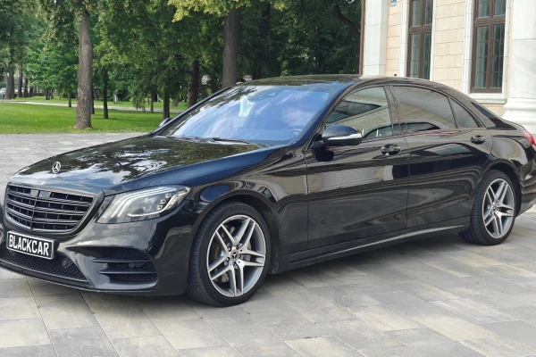Прокат авто mercedes-benz s-klass премиум класса 2018 года в городе Москва Киевская от 13200 руб./сутки, полный привод, двигатель: дизель, объем 2.9 литров, каско (Мультидрайв), ОСАГО (Мультидрайв), без водителя, недорого - RentRide