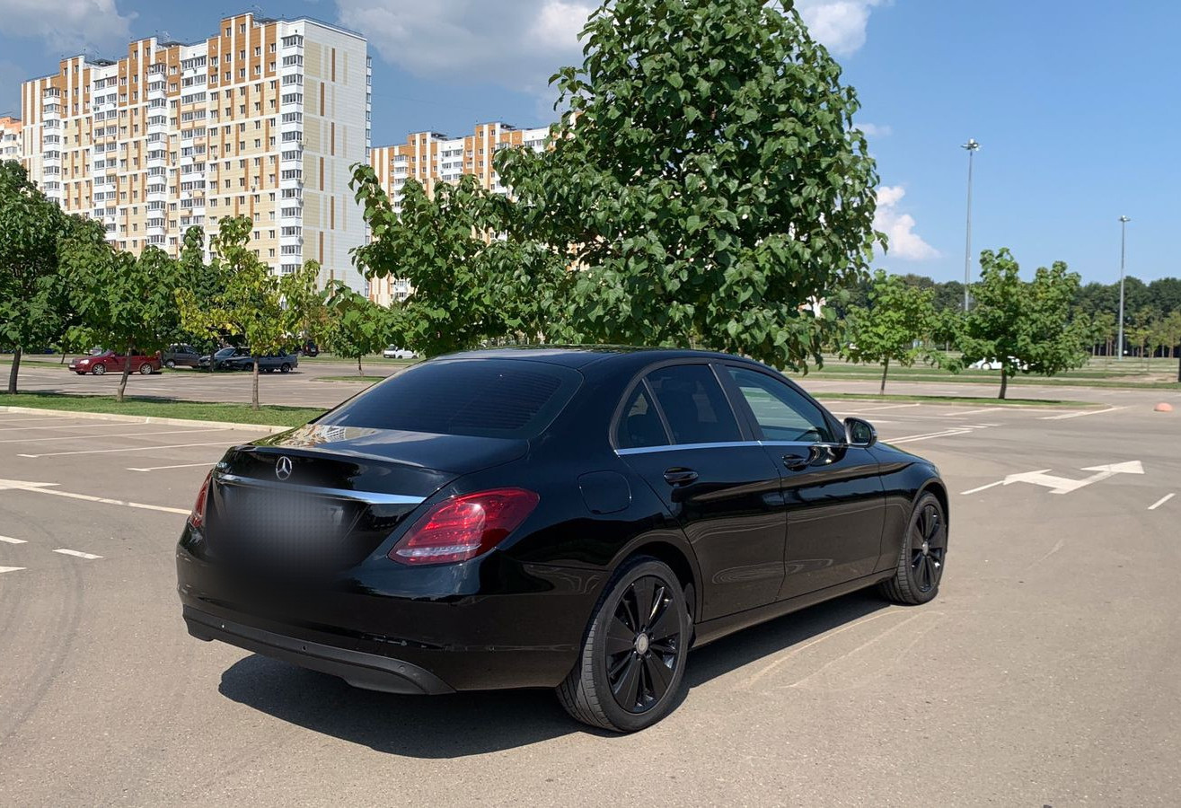 Аренда mercedes-benz c-klass 2018 года в городе Москва от 6400 руб./сутки, задний привод, двигатель: бензин, объем 1.6 литров, каско (Мультидрайв), ОСАГО (Мультидрайв), без водителя, недорого, вид 4 - RentRide