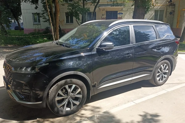 Прокат авто chery tiggo-7-pro стандарт класса 2022 года в городе Москва Коломенская от 4200 руб./сутки, передний привод, двигатель: бензин, объем 1.5 литров, каско (Впишу в полис), ОСАГО (Мультидрайв), без водителя, недорого - RentRide