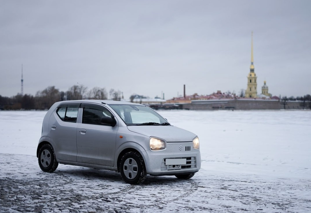 Аренда suzuki alto эконом класса 2017 года в городе Москва от 1200 руб./сутки, передний привод, двигатель: бензин, объем 0.7 литров, ОСАГО (Мультидрайв), без водителя, недорого, вид 2 - RentRide