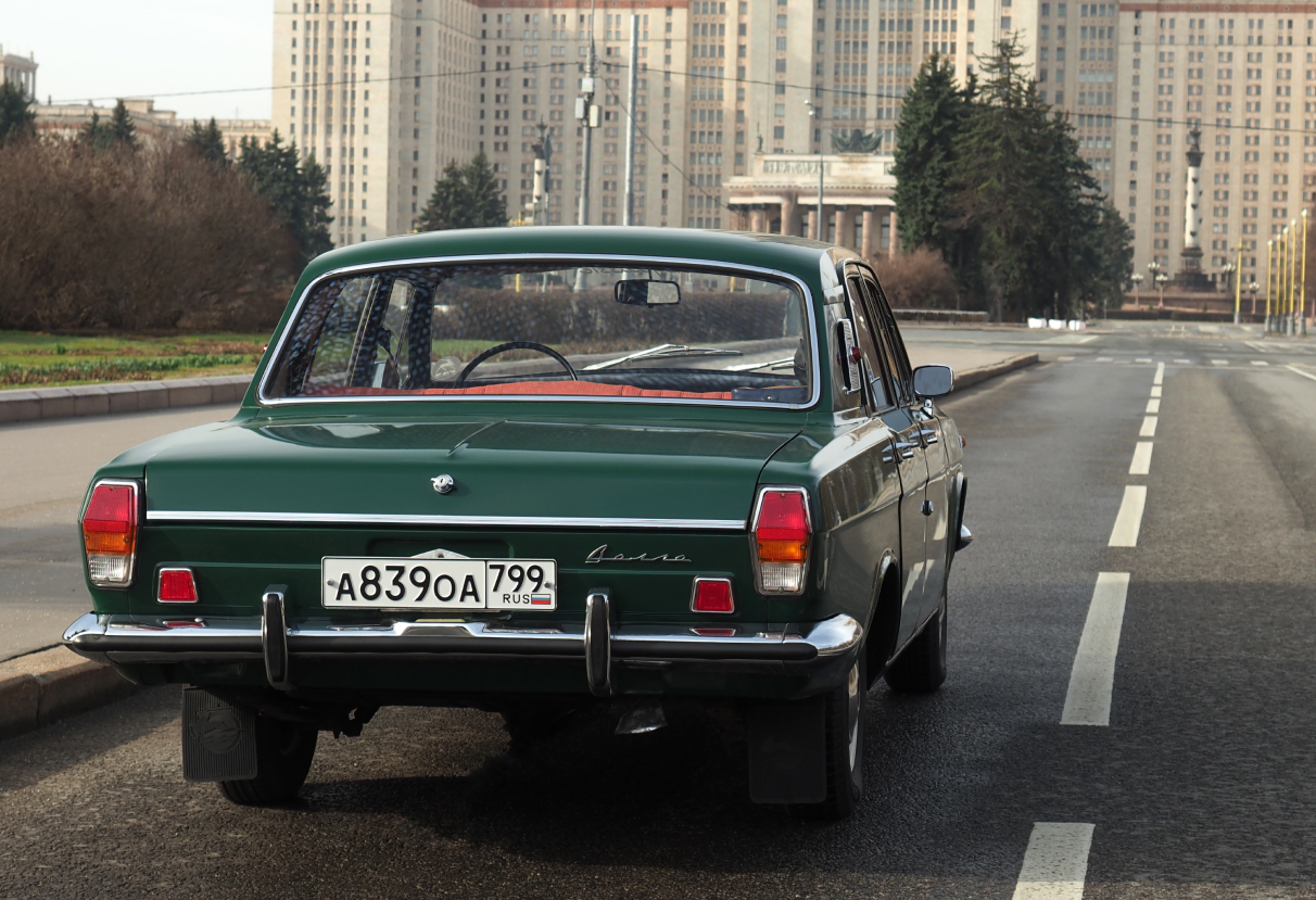 Аренда gaz 24 бизнес класса 1981 года в городе Москва от 6392 руб./сутки, задний привод, двигатель: бензин, объем 2.5 литров, ОСАГО (Впишу в полис), без водителя, недорого, вид 5 - RentRide