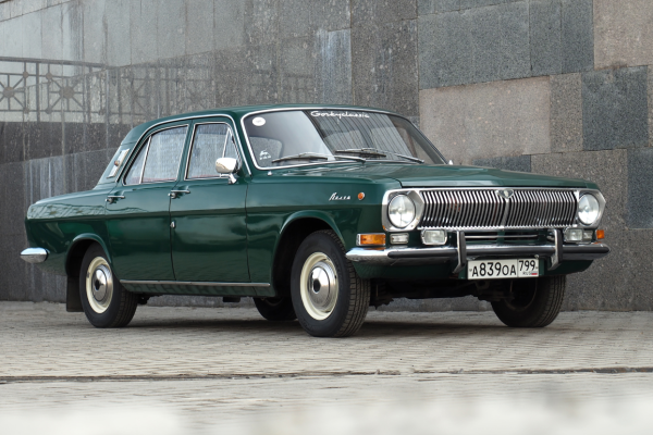 Прокат авто gaz 24 бизнес класса 1981 года в городе Москва от 6392 руб./сутки, задний привод, двигатель: бензин, объем 2.5 литров, ОСАГО (Впишу в полис), без водителя, недорого - RentRide