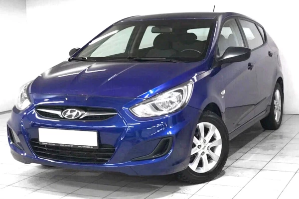Прокат авто hyundai solaris эконом класса 2011 года в городе Химки от 2100 руб./сутки, передний привод, двигатель: бензин, объем 1598 литров, ОСАГО (Впишу в полис), без водителя, недорого - RentRide