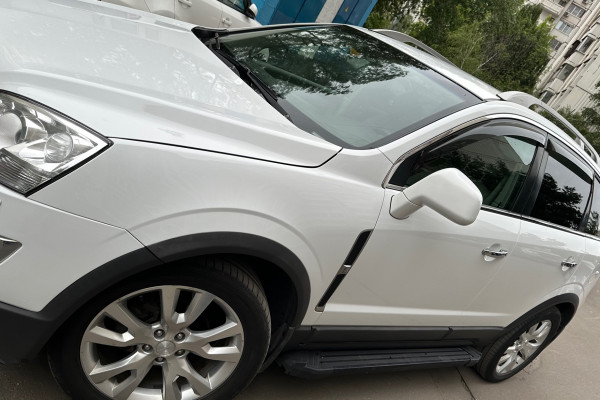 Прокат авто opel antara стандарт класса 2012 года в городе Москва Лермонтовский проспект от 3300 руб./сутки, полный привод, двигатель: дизель, объем 2.2 литра, ОСАГО (Впишу в полис), без водителя, недорого - RentRide