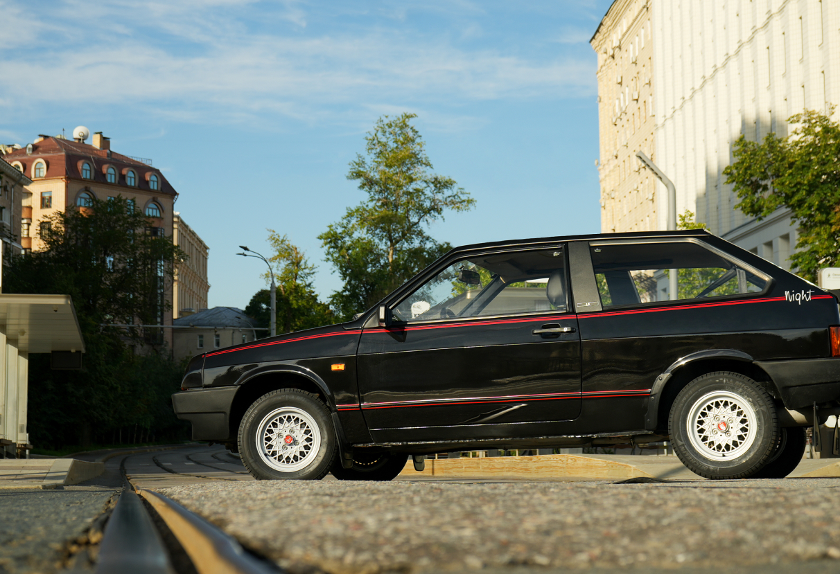 Аренда lada 2108 бизнес класса 1991 года в городе Москва от 5192 руб./сутки, передний привод, двигатель: бензин, объем 1.3 литра, ОСАГО (Впишу в полис), без водителя, недорого, вид 4 - RentRide