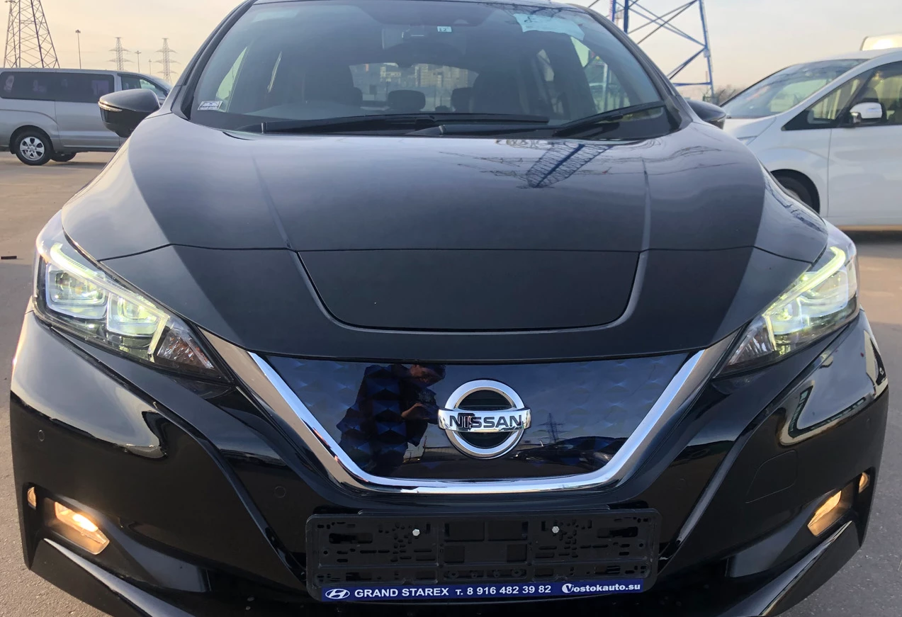 Аренда nissan leaf эконом класса 2017 года в городе Москва Румянцево от 1750 руб./сутки, передний привод, ОСАГО (Мультидрайв), без водителя, недорого, вид 2 - RentRide