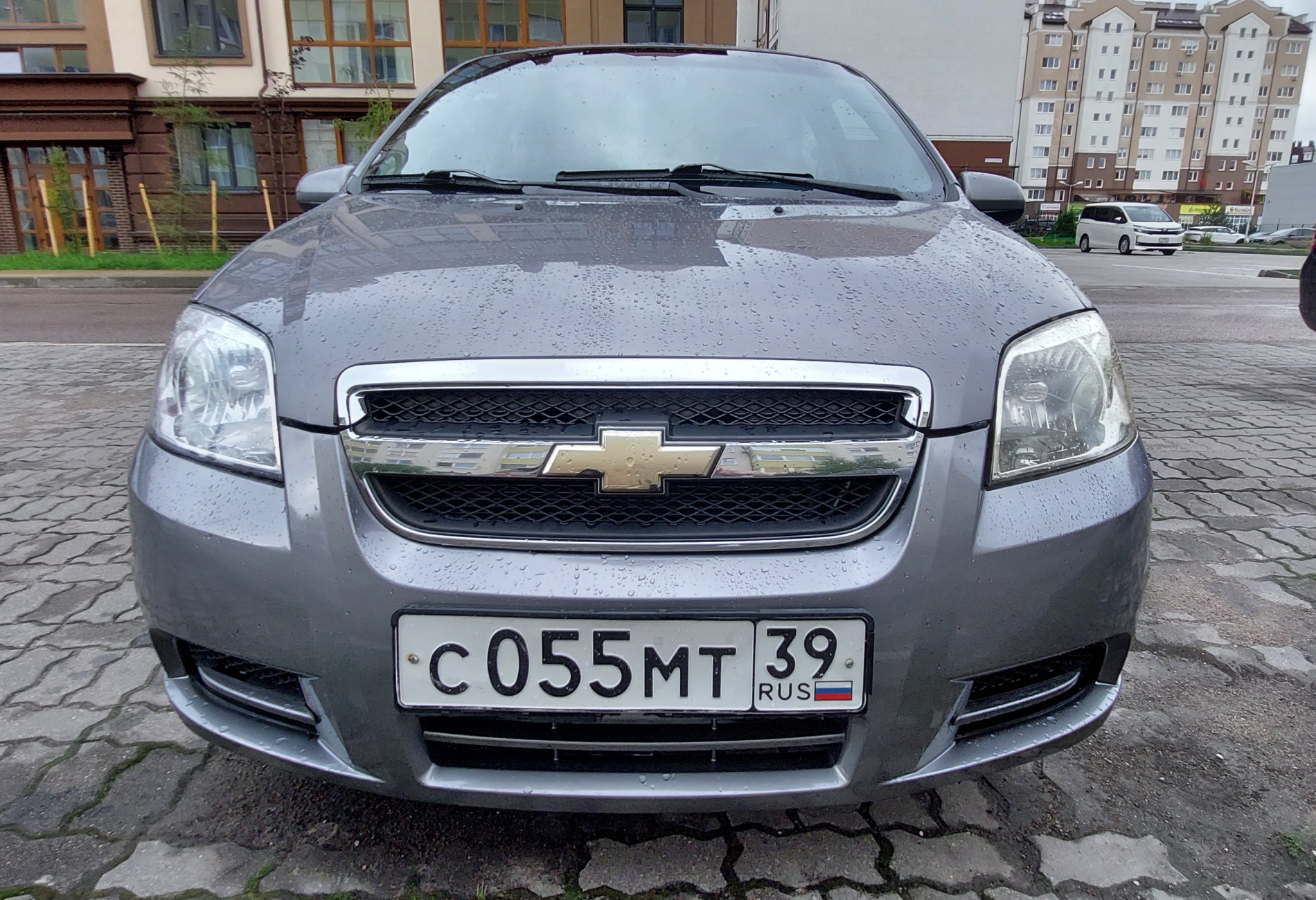 Аренда chevrolet aveo 2007 года в городе Москва от 1440 руб./сутки, передний привод, двигатель: бензин, объем 1.4 литра, ОСАГО (Мультидрайв), без водителя, недорого - RentRide