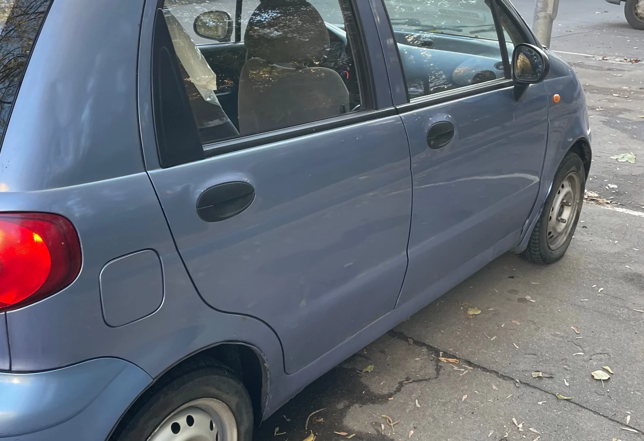 Аренда daewoo matiz эконом класса 2007 года в городе Москва Верхние Лихоборы от 920 руб./сутки, передний привод, двигатель: бензин, объем 0.8 литров, ОСАГО (Впишу в полис), без водителя, недорого, вид 4 - RentRide