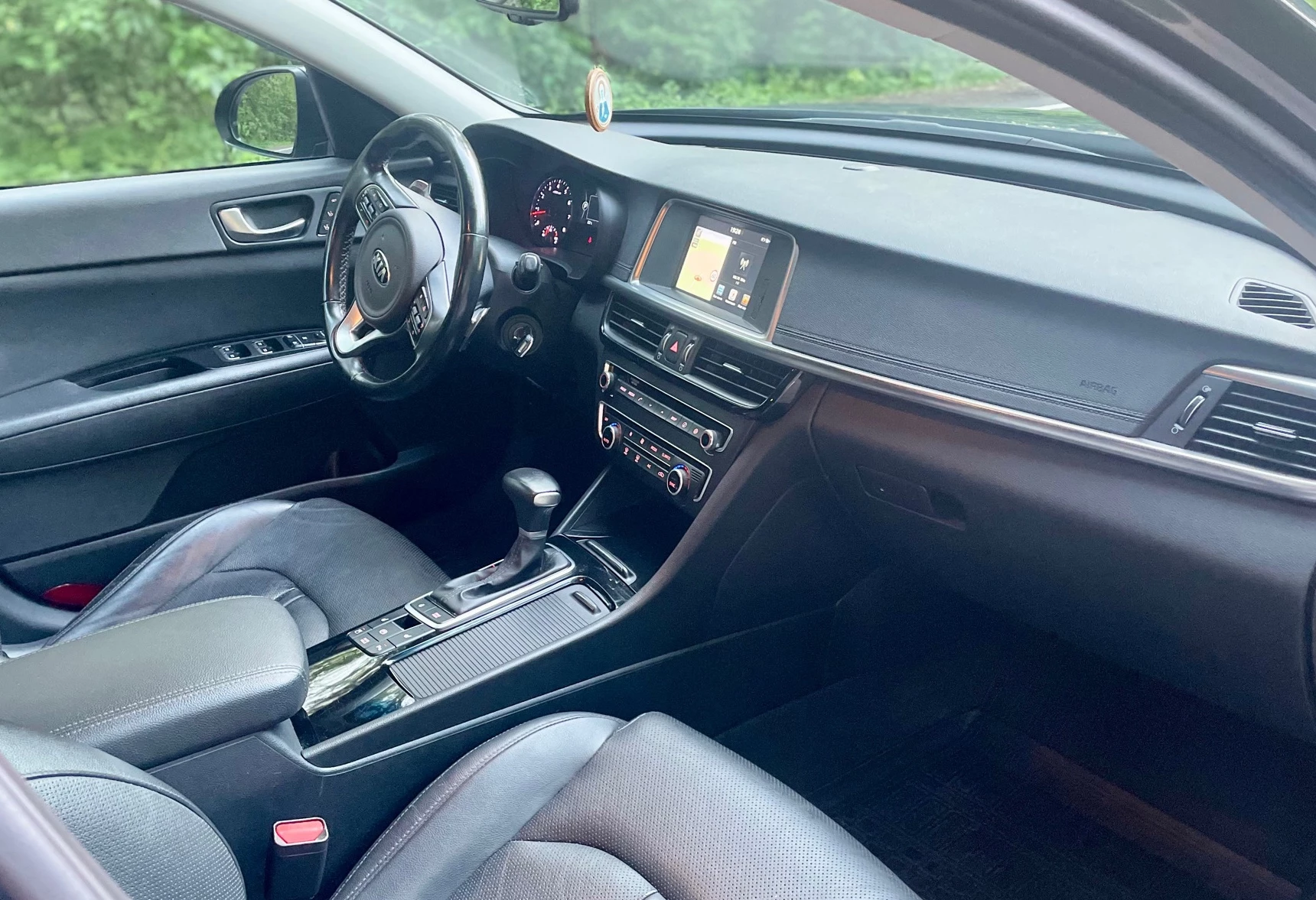 Аренда kia optima комфорт класса 2018 года в городе Москва Щелковская от 4400 руб./сутки, передний привод, двигатель: бензин, объем 2.4 литра, ОСАГО (Мультидрайв), без водителя, недорого, вид 3 - RentRide