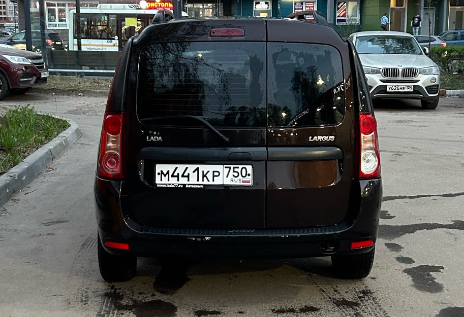 Аренда lada largus 2014 года в городе Москва ВДНХ от 2000 руб./сутки, передний привод, двигатель: бензин, объем 1.6 литров, ОСАГО (Мультидрайв), без водителя, недорого, вид 5 - RentRide