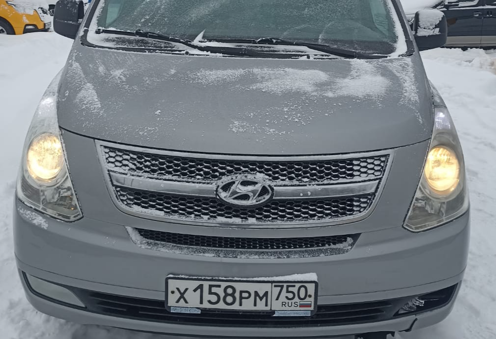 Аренда hyundai grand-starex 2015 года в городе Москва Румянцево от 4400 руб./сутки, задний привод, двигатель: дизель, объем 2.5 литров, ОСАГО (Мультидрайв), без водителя, недорого, вид 11 - RentRide