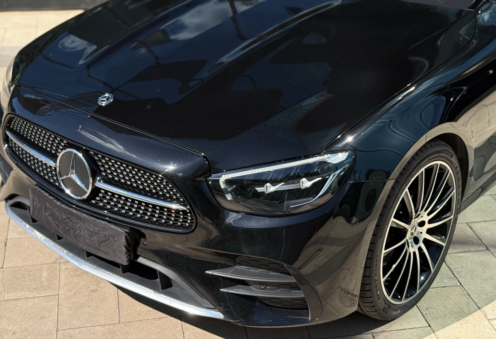 Аренда mercedes-benz e-klass 2021 года в городе Москва Выставочная от 8800 руб./сутки, задний привод, двигатель: бензин, объем 2 литра, каско (Мультидрайв), ОСАГО (Мультидрайв), без водителя, недорого, вид 2 - RentRide