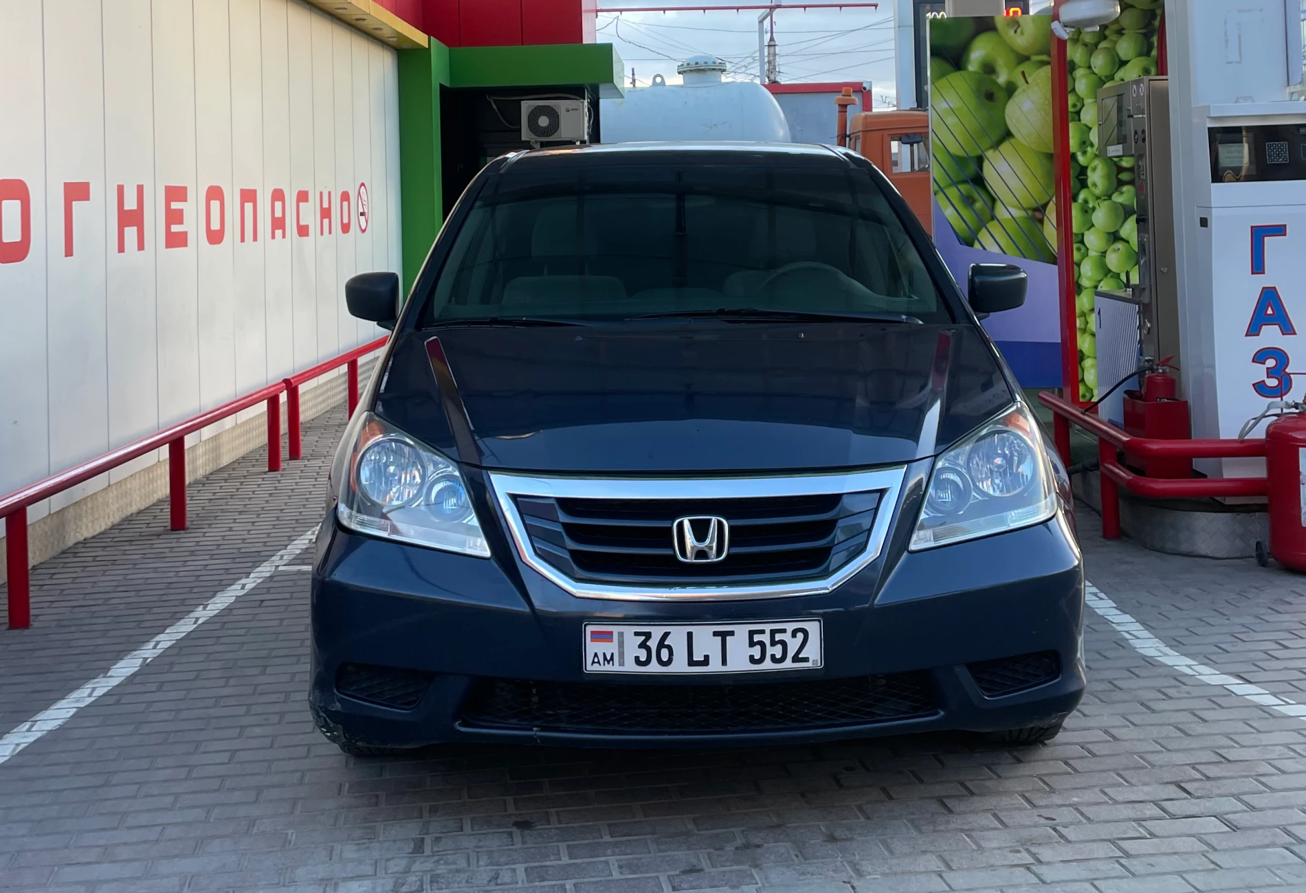 Аренда honda odyssey-north-america 2009 года в городе Москва от 6000 руб./сутки, передний привод, двигатель: бензин, объем 3.5 литров, ОСАГО (Впишу в полис), без водителя, недорого - RentRide