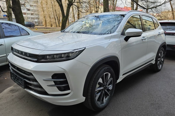 Прокат авто exeed lx стандарт класса 2023 года в городе Санкт-Петербург Лесная от 3600 руб./сутки, передний привод, двигатель: бензин, объем 1498 литров, ОСАГО (Мультидрайв), без водителя, недорого - RentRide