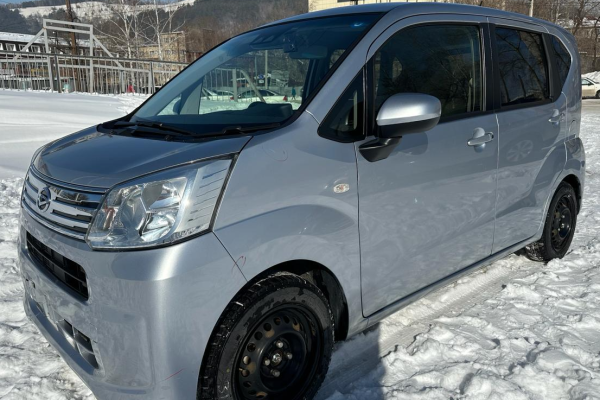Прокат авто daihatsu move 2019 года в городе Горно-Алтайск от 1800 руб./сутки, передний привод, двигатель: бензин, объем 658 литров, ОСАГО (Мультидрайв), без водителя, недорого - RentRide