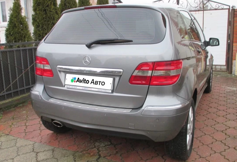 Аренда mercedes-benz b-klass эконом класса 2009 года в городе Москва от 2000 руб./сутки, передний привод, двигатель: бензин, объем 1.7 литров, ОСАГО (Мультидрайв), без водителя, недорого, вид 4 - RentRide