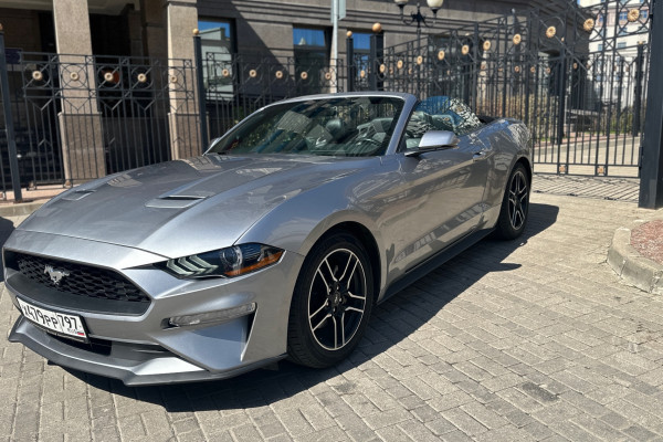 Прокат авто ford mustang 2022 года в городе Москва Академическая от 15200 руб./сутки, задний привод, двигатель: бензин, объем 2.3 литра, ОСАГО (Мультидрайв), без водителя, недорого - RentRide