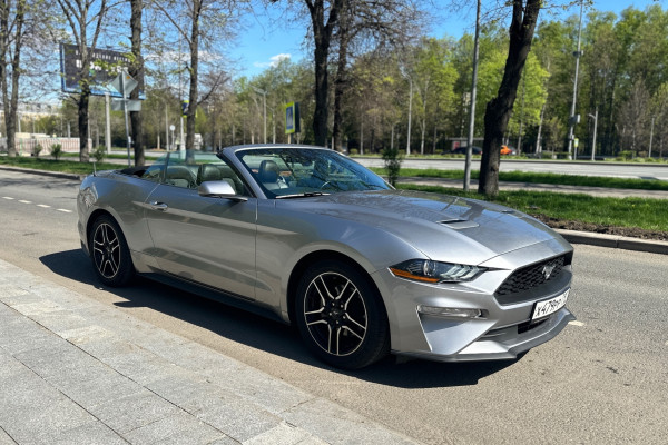 Прокат авто ford mustang премиум класса 2022 года в городе Москва Академическая от 16000 руб./сутки, задний привод, двигатель: бензин, объем 2.3 литра, ОСАГО (Мультидрайв), без водителя, недорого - RentRide