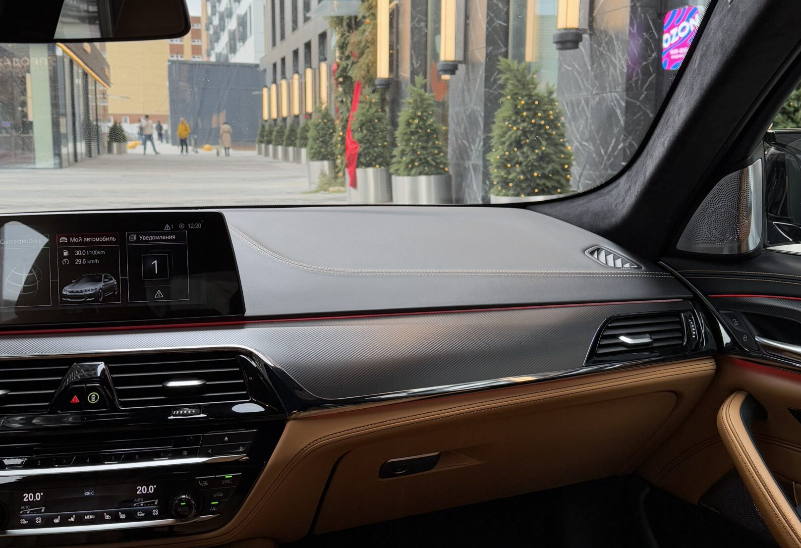Аренда bmw m5 премиум класса 2019 года в городе Москва от 34400 руб./сутки, полный привод, двигатель: бензин, объем 4.4 литра, ОСАГО (Впишу в полис), без водителя, недорого, вид 3 - RentRide