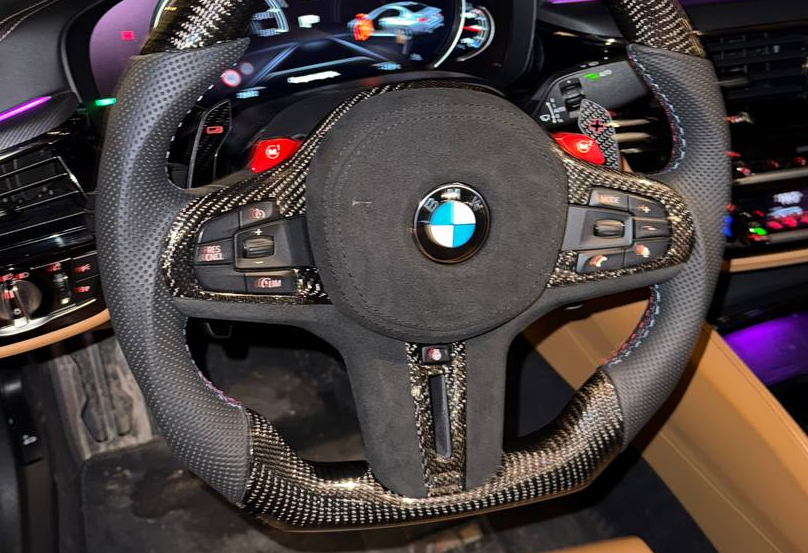 Аренда bmw m5 премиум класса 2019 года в городе Москва от 34400 руб./сутки, полный привод, двигатель: бензин, объем 4.4 литра, ОСАГО (Впишу в полис), без водителя, недорого, вид 4 - RentRide