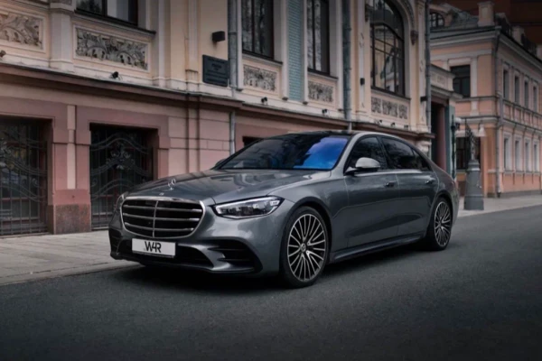 Прокат авто mercedes-benz s-klass премиум класса 2020 года в городе Москва Водный стадион от 21600 руб./сутки, полный привод, двигатель: дизель, объем 2.9 литров, каско (Впишу в полис), ОСАГО (Мультидрайв), без водителя, недорого - RentRide
