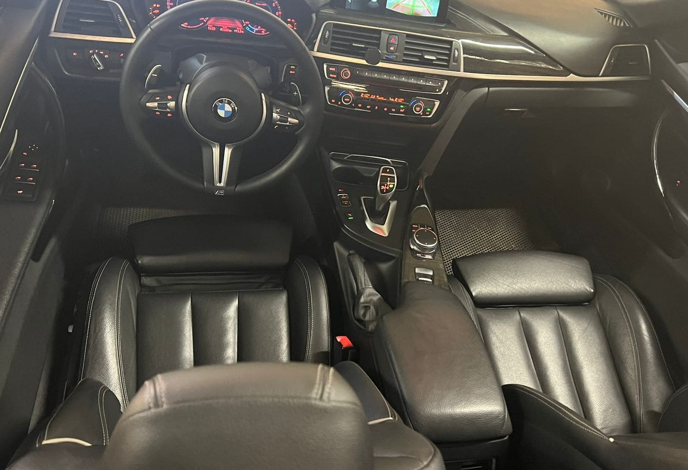 Аренда bmw 4-serii премиум класса 2017 года в городе Москва Ясенево от 12720 руб./сутки, задний привод, двигатель: бензин, объем 2 литра, каско (Мультидрайв), ОСАГО (Мультидрайв), без водителя, недорого, вид 7 - RentRide